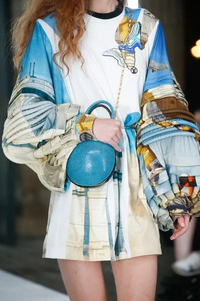 Look 80